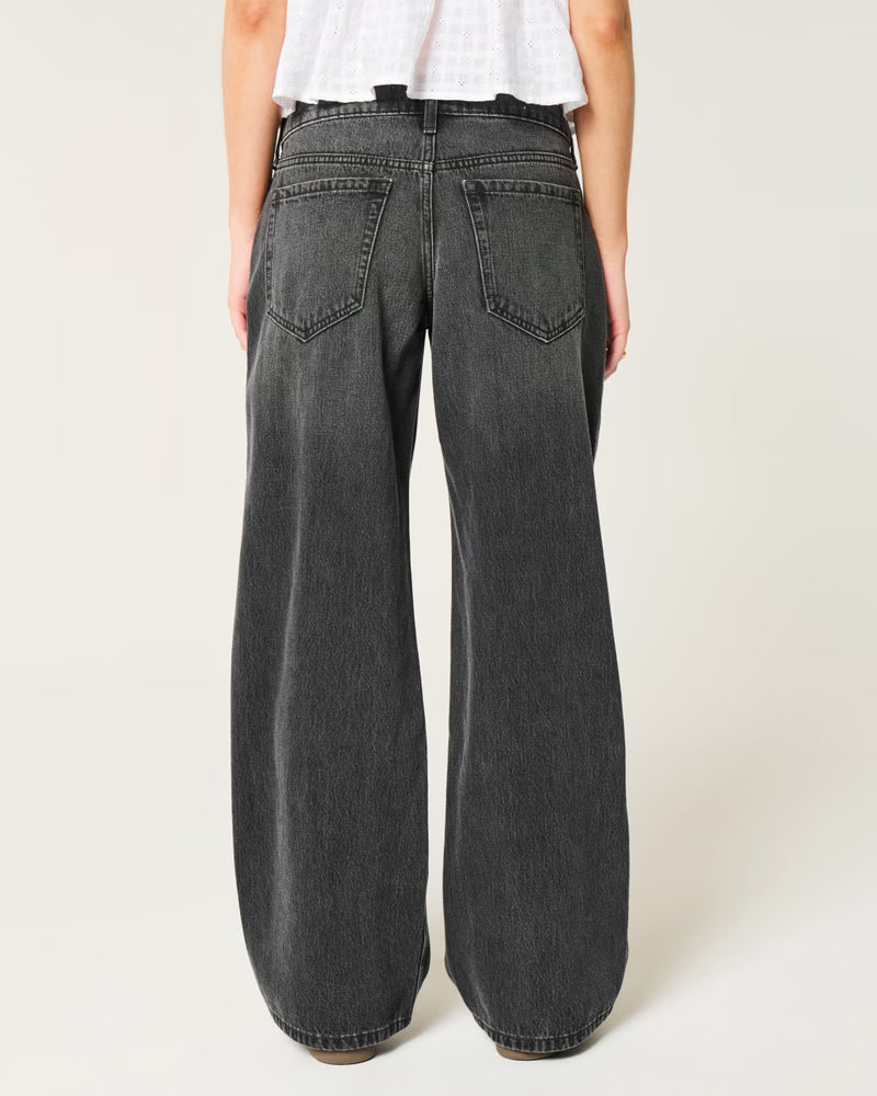 Low-Rise Medium Wash Baggy Jeans